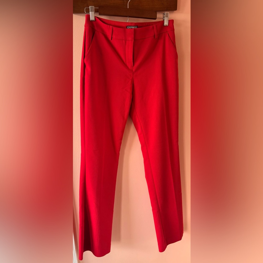 NWOT Express Red Columnist pants in size 6R